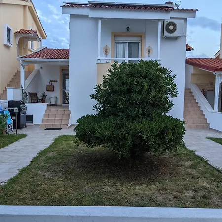 Electra's Private Beach Villa
